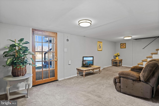 living room with carpet flooring