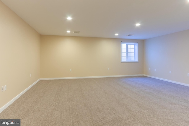 view of carpeted spare room