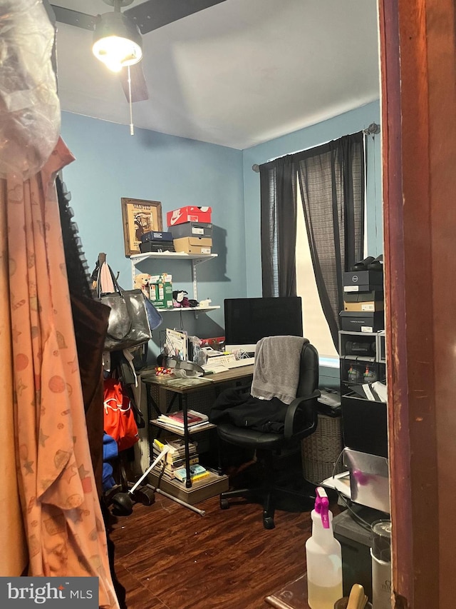 office area with hardwood / wood-style floors and ceiling fan