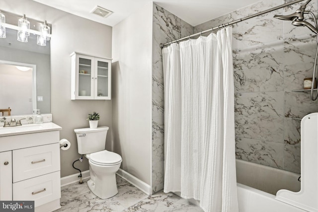 full bathroom featuring shower / tub combo with curtain, vanity, and toilet