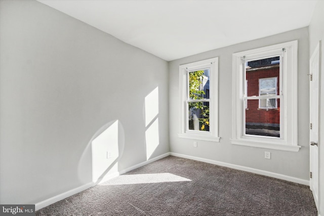 view of carpeted spare room