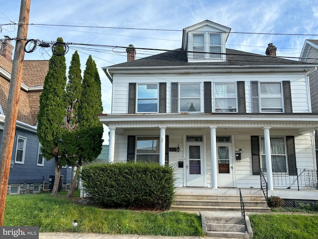 view of front facade with covered porch