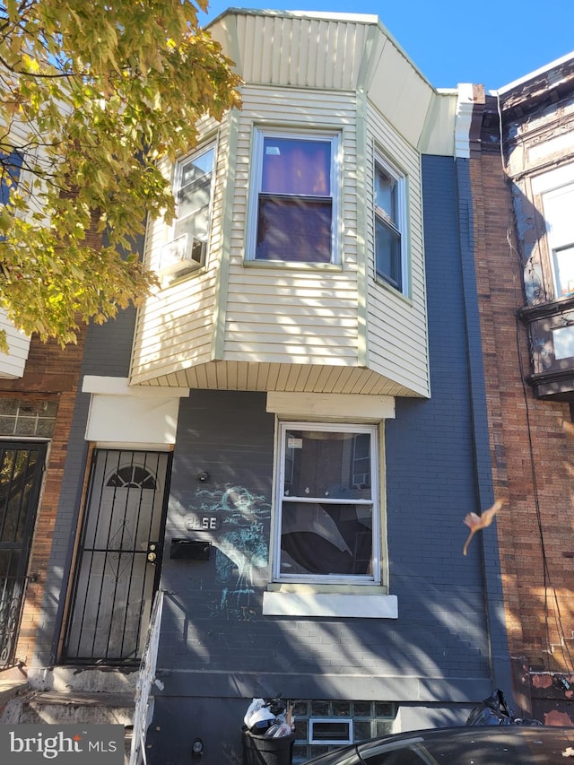 2858 N Ringgold St, Philadelphia, PA 19132 - view of front facade featuring brick siding