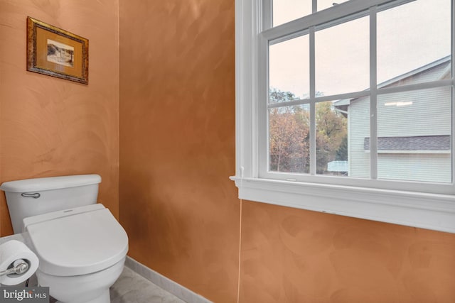 7238 Farr St, Annandale, VA 22003 - bathroom featuring toilet and baseboards