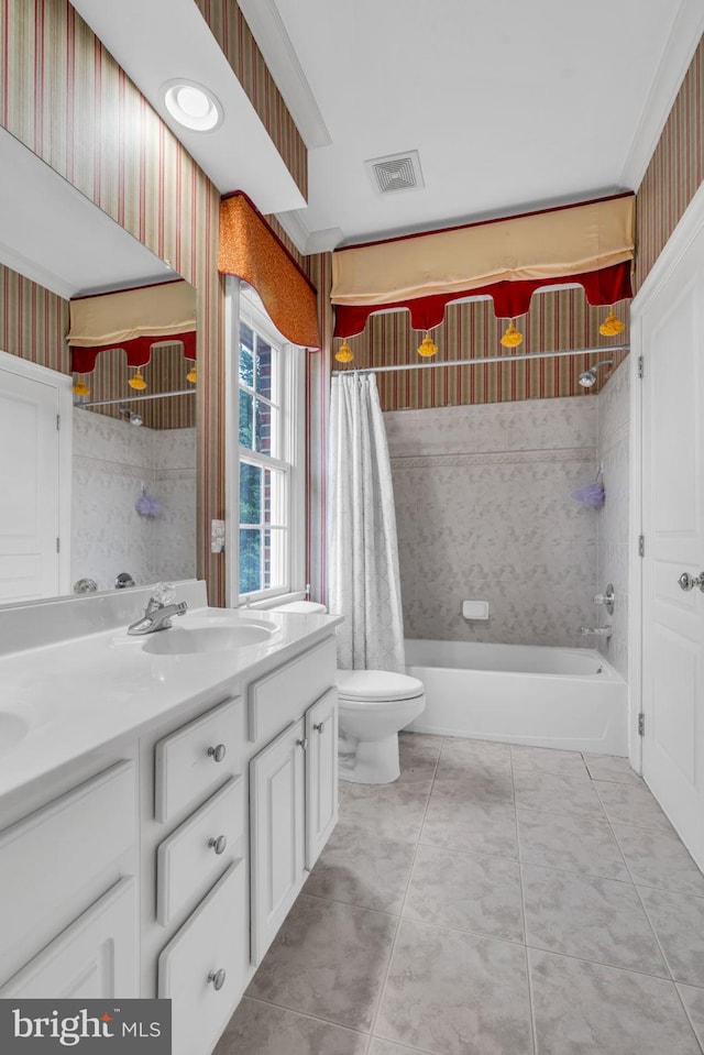 7238 Farr St, Annandale, VA 22003 - full bath featuring double vanity, toilet, shower / bathtub combination with curtain, tile patterned flooring, and wallpapered walls