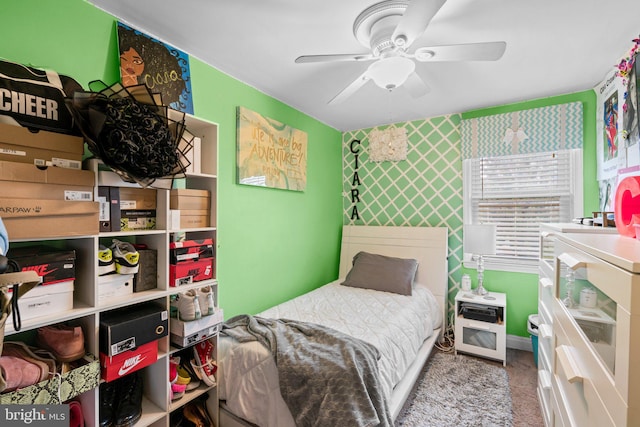 bedroom featuring carpet floors and ceiling fan