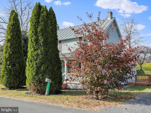 view of front of house featuring a deck