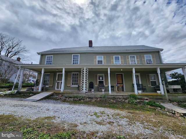 view of front of house featuring a porch