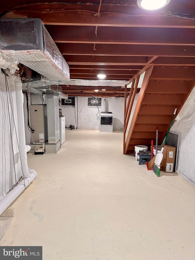 basement with washer / clothes dryer