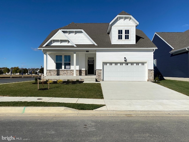 view of front of house featuring a porch and a front yard