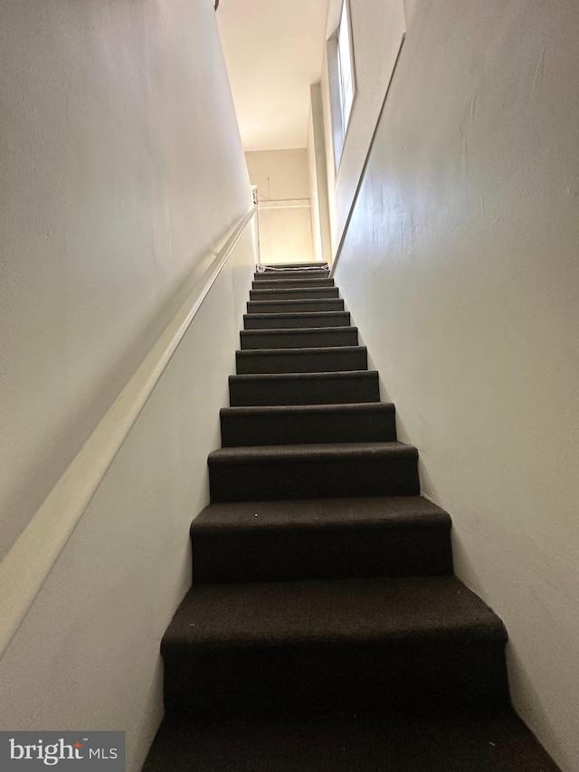1600 S Taney St, Philadelphia, PA 19145 - view of stairway