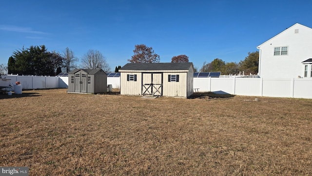 view of yard with a shed