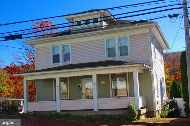 view of front of house with covered porch