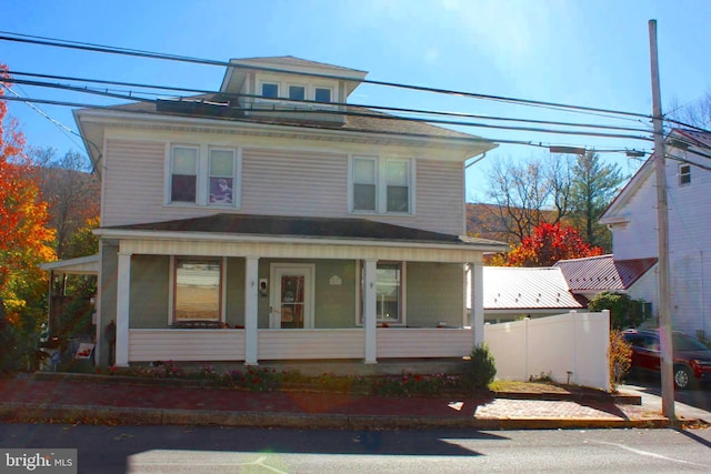 view of front of home featuring covered porch