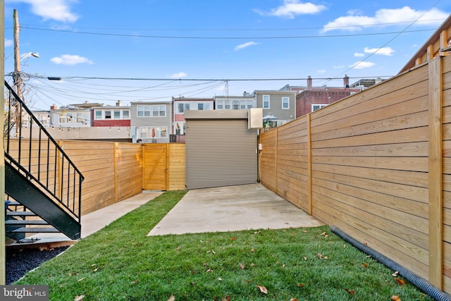 view of yard with a patio