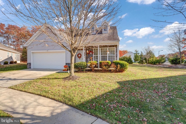 view of front of property with a front yard