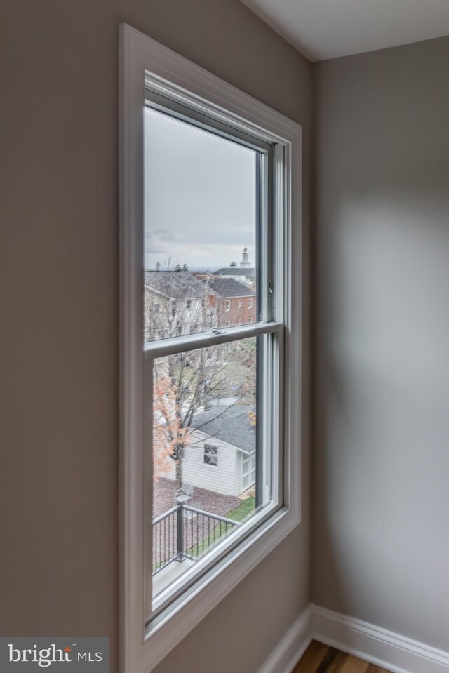 room details featuring hardwood / wood-style floors