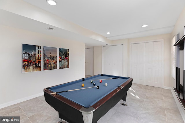 playroom with pool table