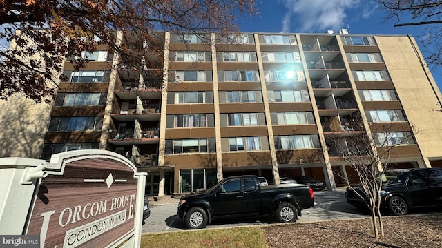 4401 Cherry Hill Rd Unit 25, Arlington, VA 22207 - view of apartment building / complex