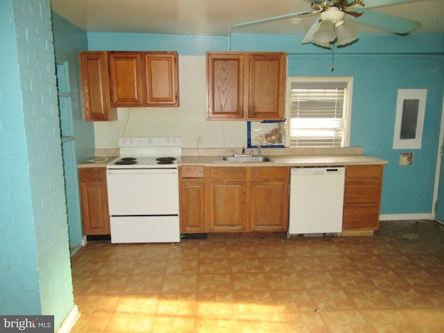 kitchen with ceiling fan, sink, light parquet floors, and white appliances