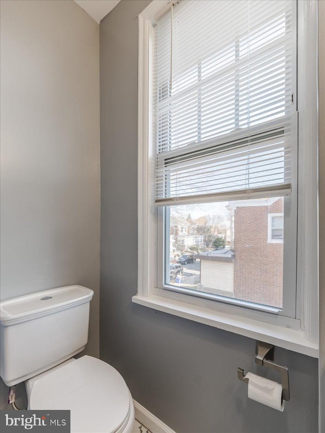 bathroom featuring toilet