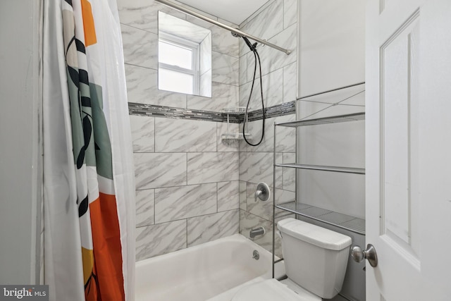 bathroom featuring toilet and shower / bath combo with shower curtain