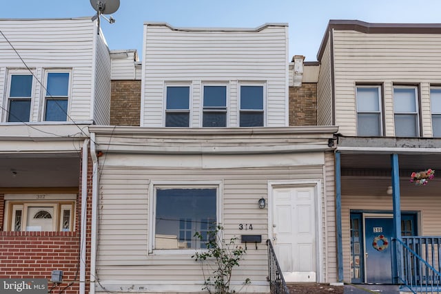 view of townhome / multi-family property