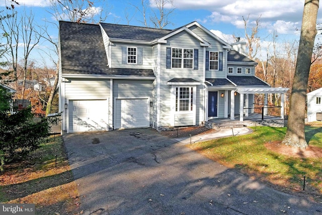 view of front facade featuring a garage