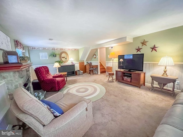 living room featuring carpet floors