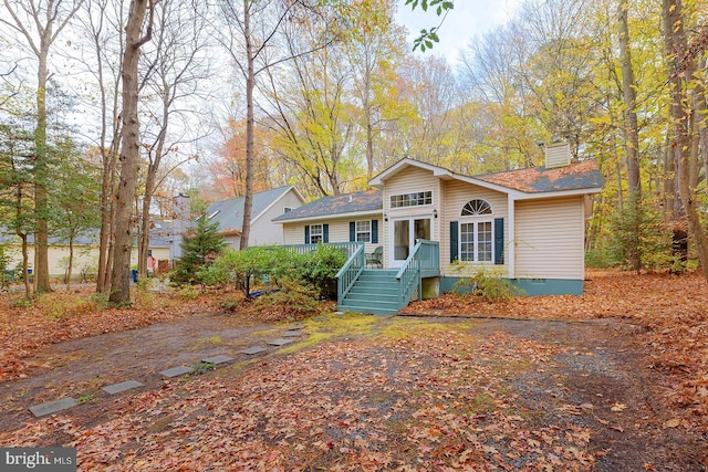 view of front of property