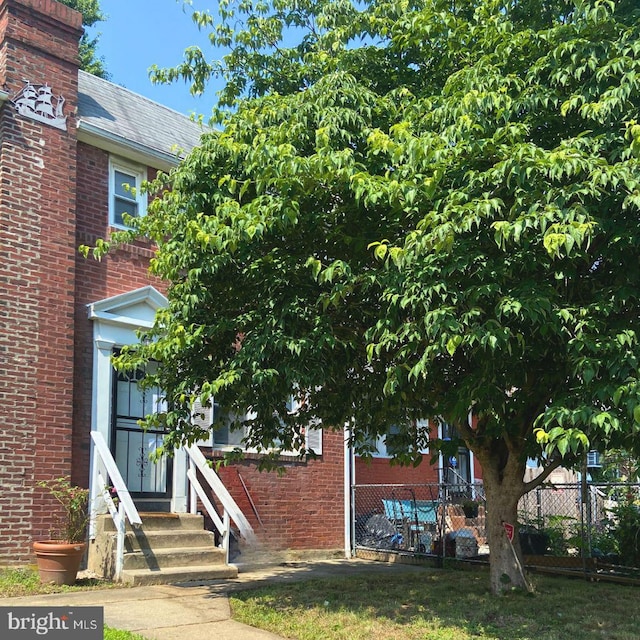 view of front of house