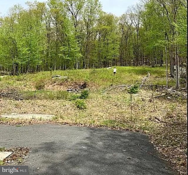 109 Eton Ct, Bushkill, PA 18324