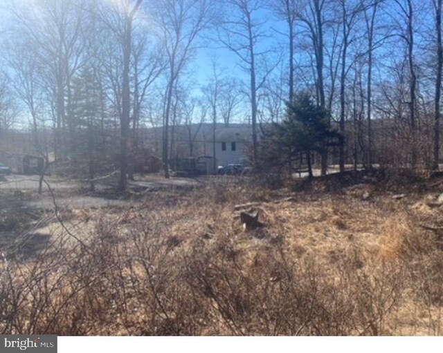 109 Eton Ct, Bushkill, PA 18324