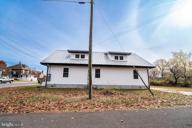 view of side of home