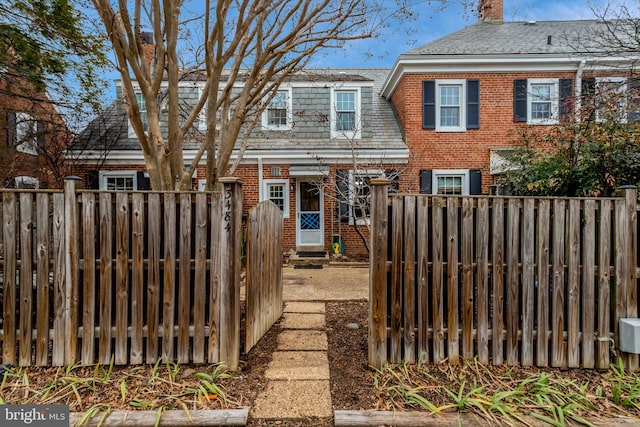 view of front of home