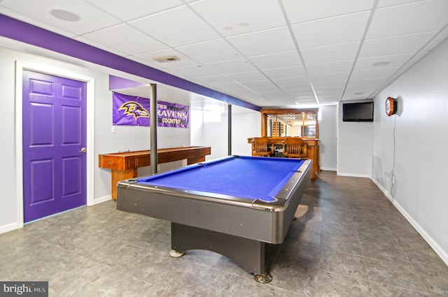 rec room featuring bar area, a paneled ceiling, and billiards