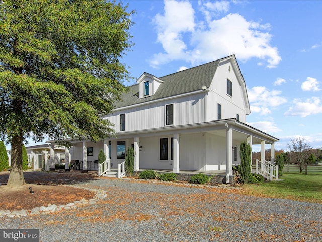 view of front facade with a porch