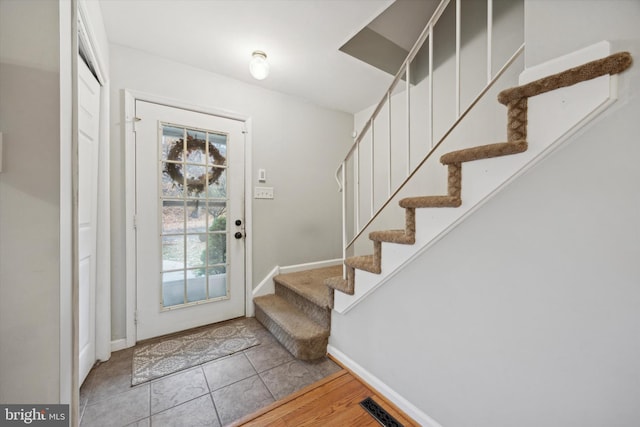 foyer entrance featuring light hardwood / wood-style floors