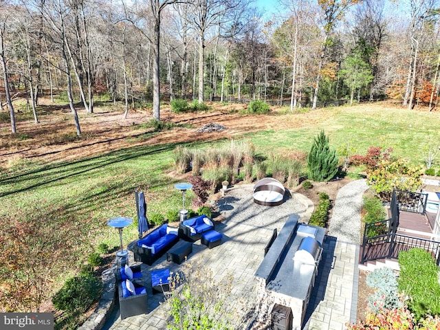 view of yard featuring a patio