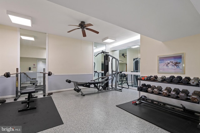 exercise room featuring ceiling fan