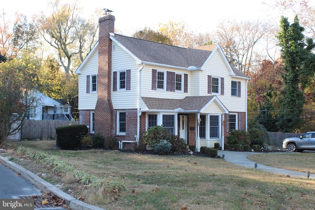 view of front of house featuring a front yard