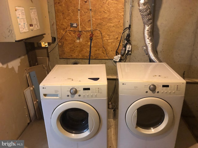 laundry room featuring washer and dryer