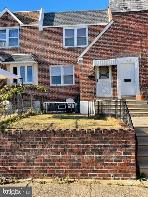 view of townhome / multi-family property