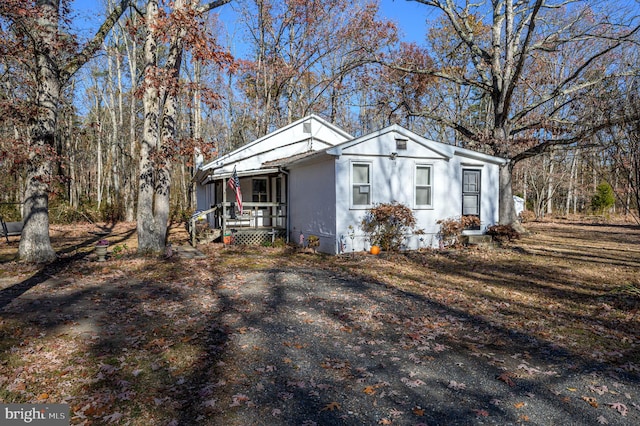 view of front of house featuring covered porch