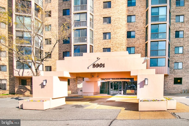 5901 Mount Eagle Dr Unit 1101, Alexandria, VA 22303 - view of apartment building / complex
