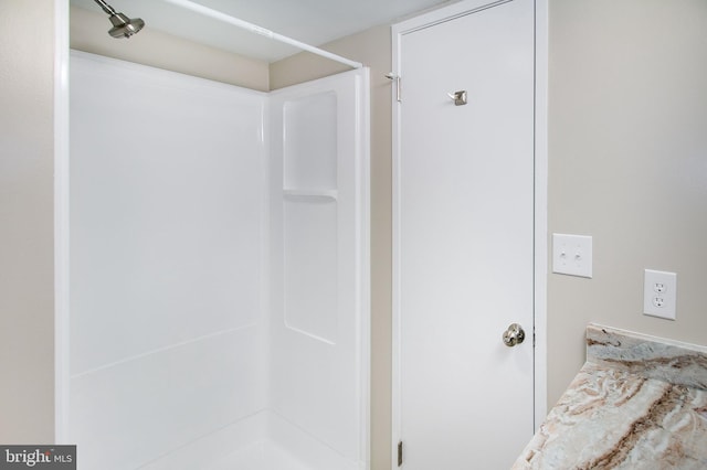 5901 Mount Eagle Dr Unit 1101, Alexandria, VA 22303 - full bathroom with a shower