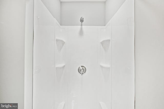 room details with a shower