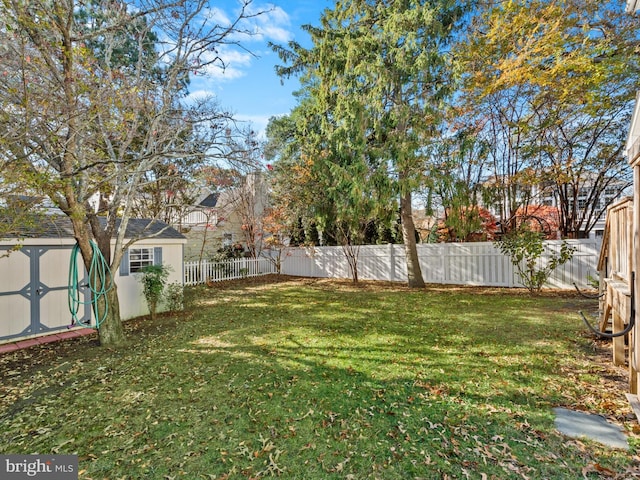 108 Philadelphia St Unit B, Rehoboth Beach, DE 19971 - fenced backyard featuring a storage unit