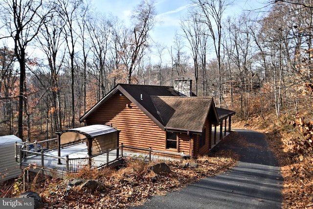 view of home's exterior