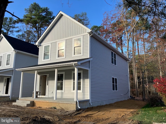 view of front of home with covered porch